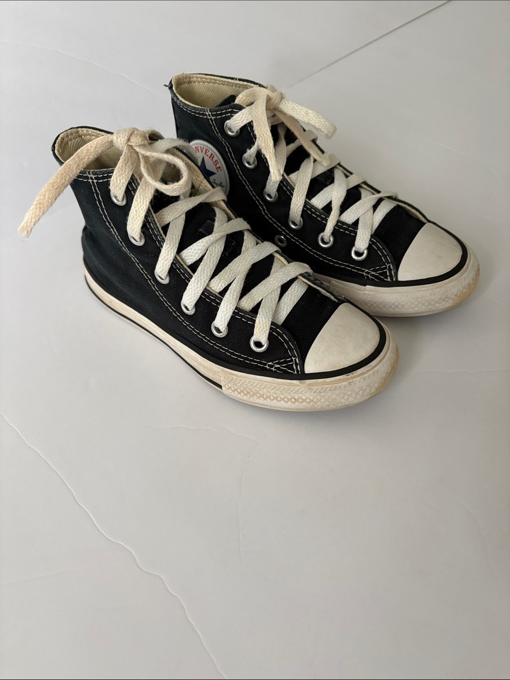 Converse chuck Taylor kids size 12